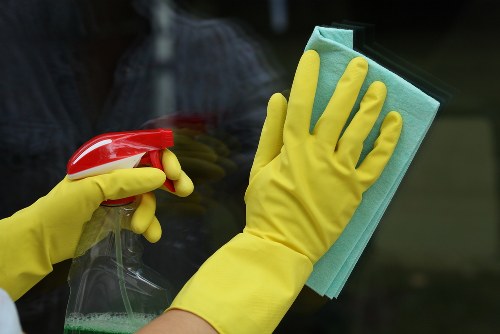Residential window cleaning in SW18 with clear glass and bright daylight