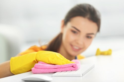 Kitchen and bathroom cleaning performed by home cleaners in SW18
