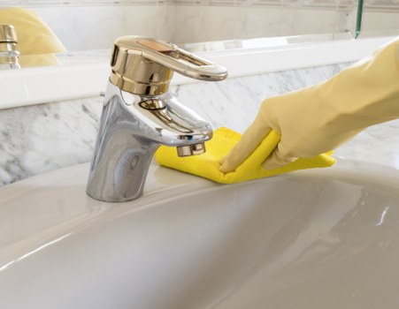 Cleaning team restoring a renovated home with after builders cleaning in SW18